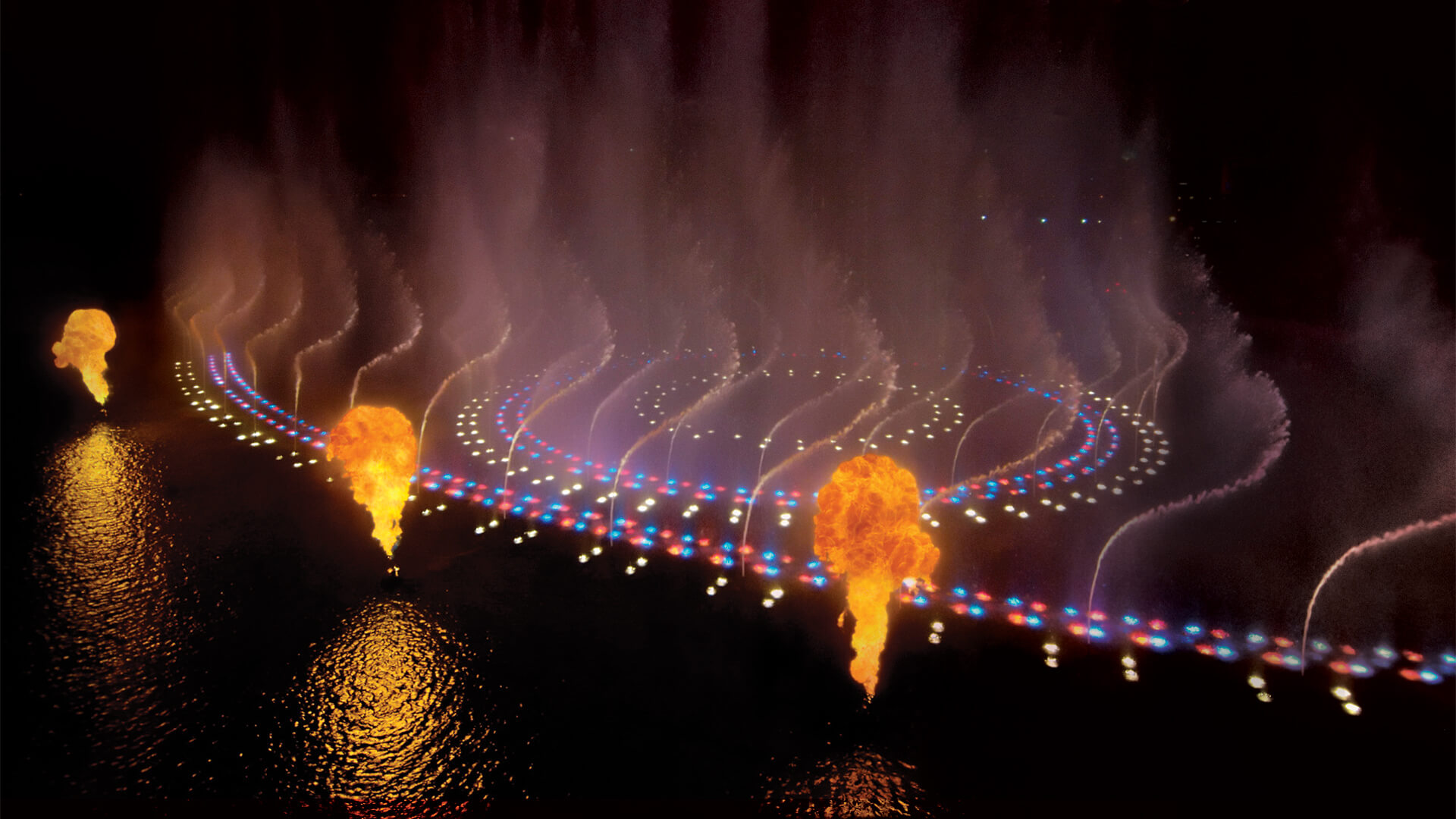 Performance Lake at Wynn Macau, photograph 6 of 13