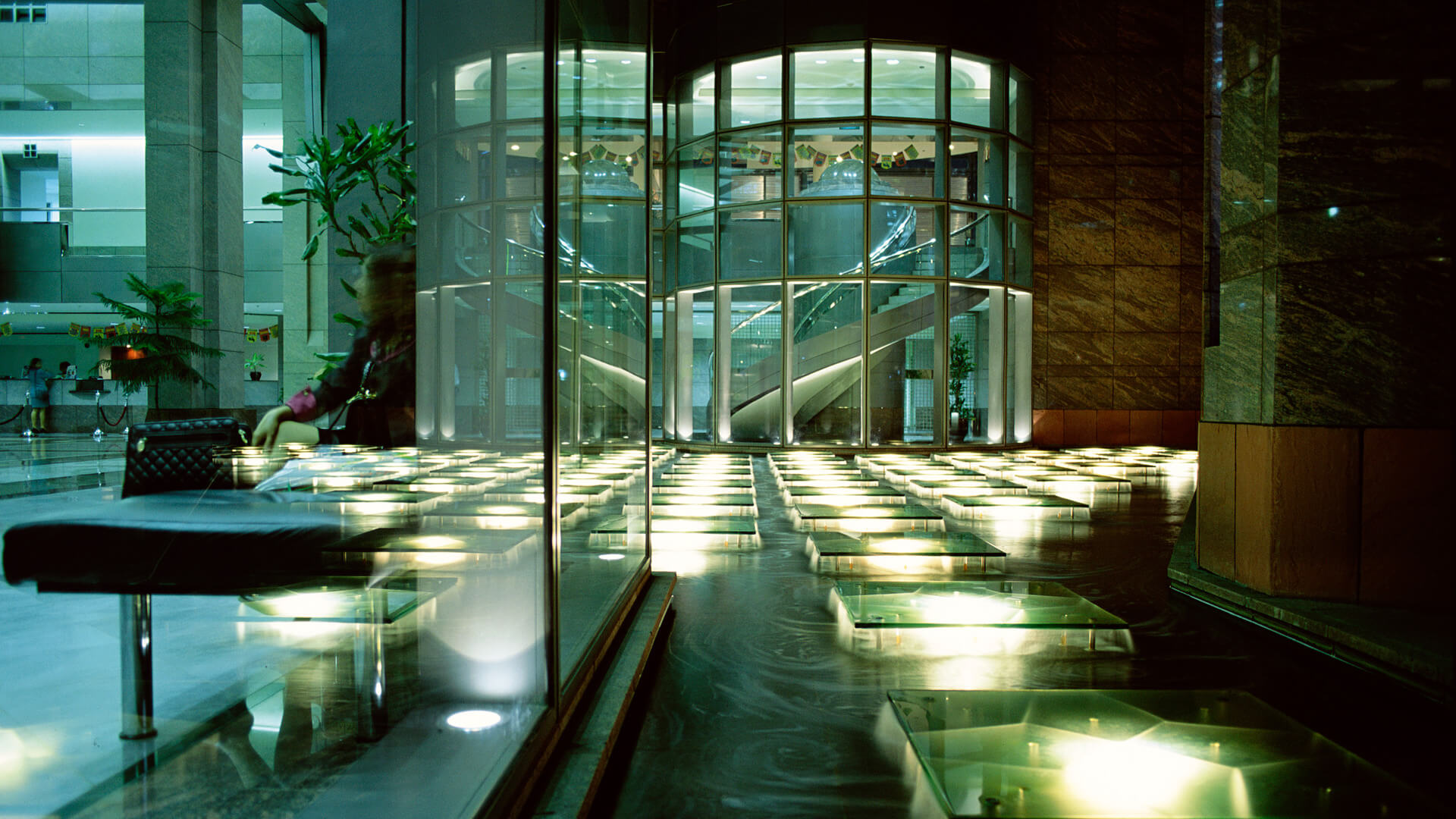 Sampoerna Strategic Square (formerly Anggana Danamon), photograph 9 of 10