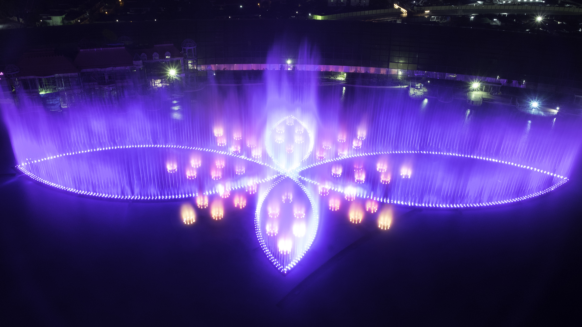 The Fountain at Okada Manila, photograph 2 of 2