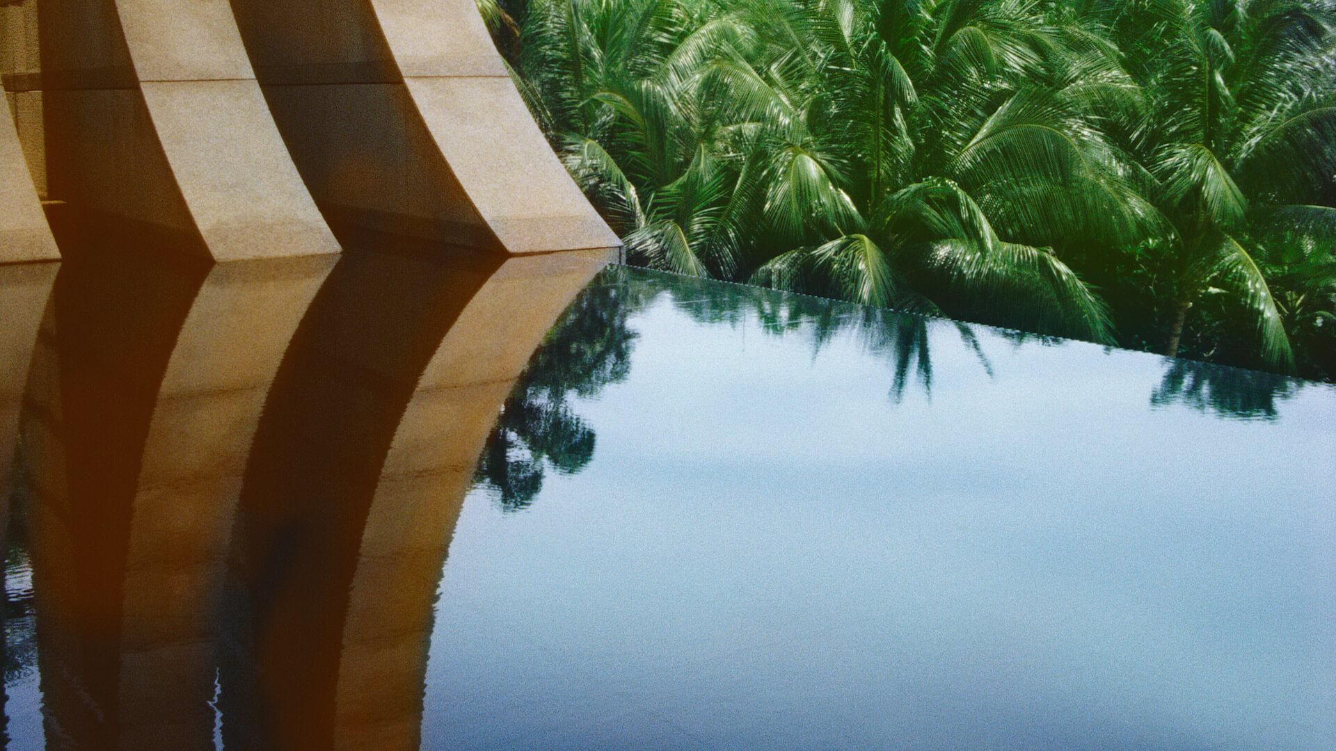 The Ritz-Carlton, photograph 7 of 8
