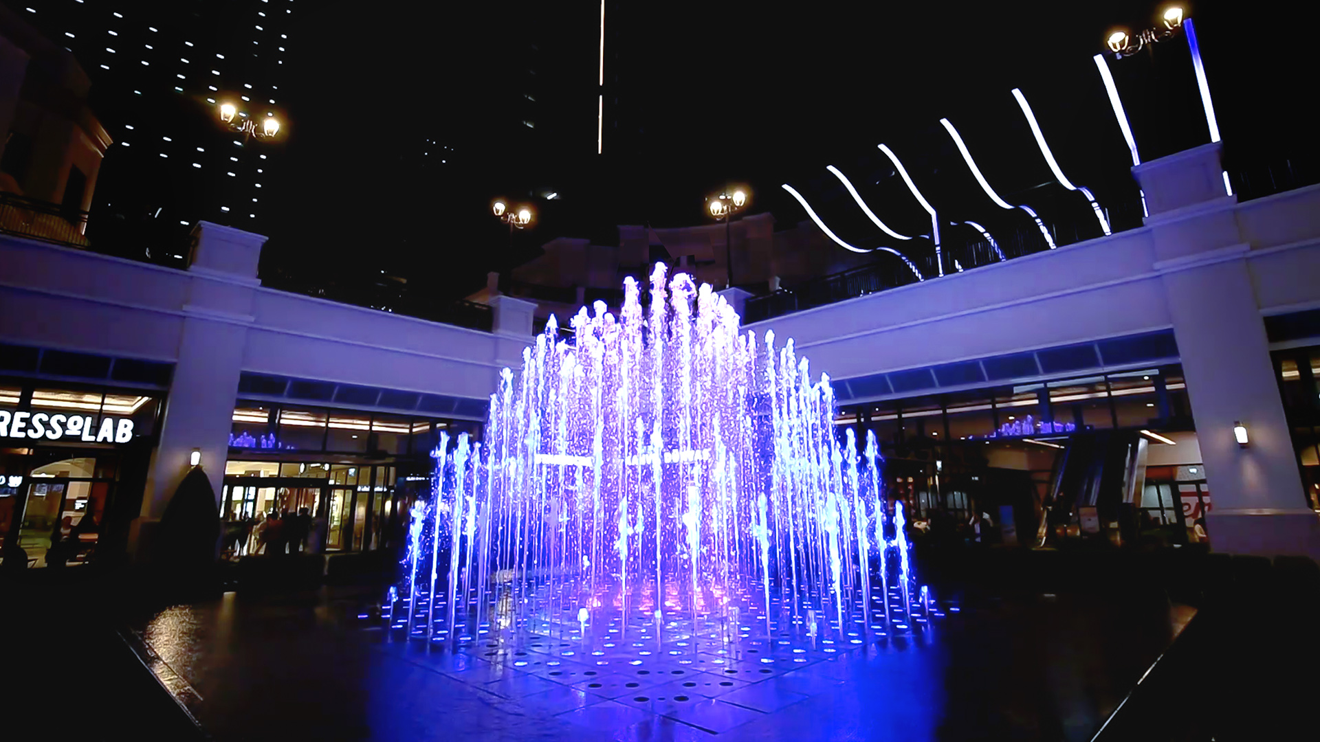 Medusa at Emaar Square, photograph 4 of 5