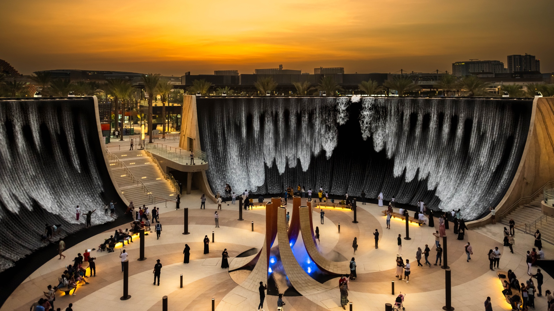 EXPO 2020 Dubai Water Feature: Surreal, photograph 3 of 17