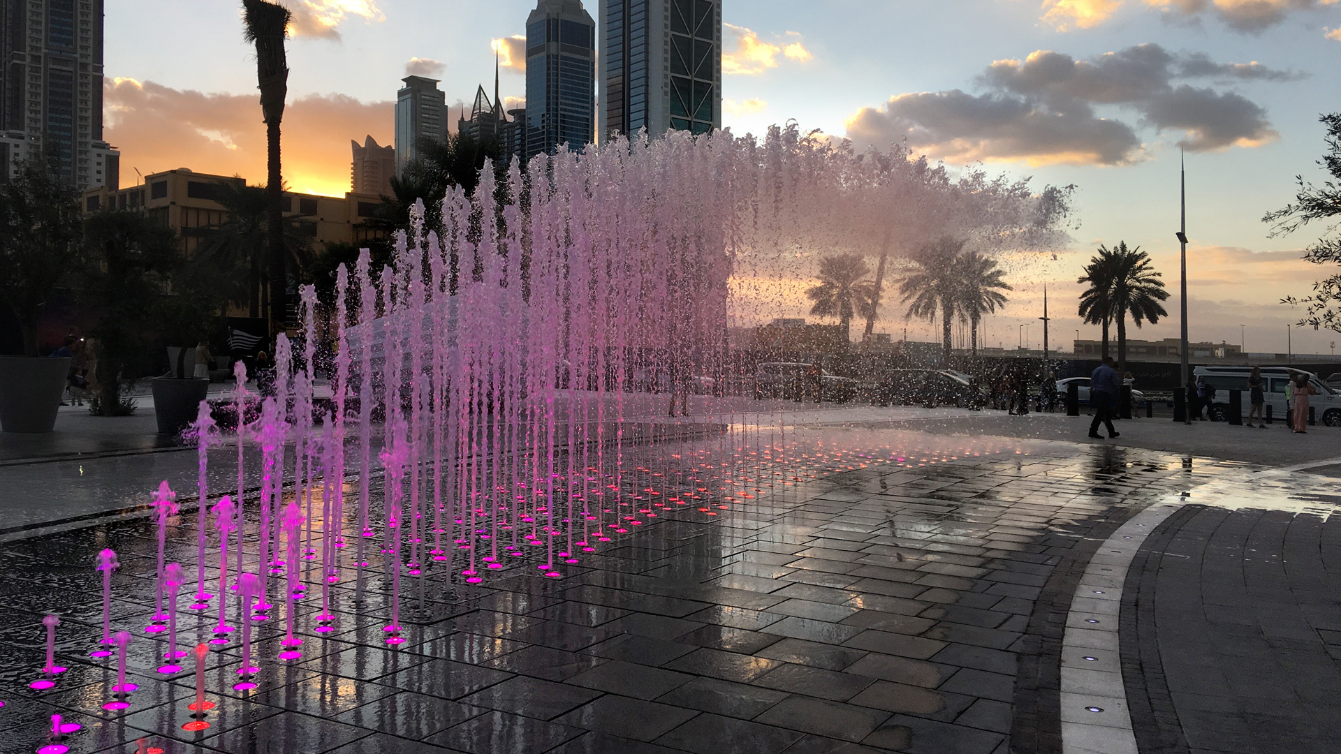 Dubai Opera House, photograph 2 of 8