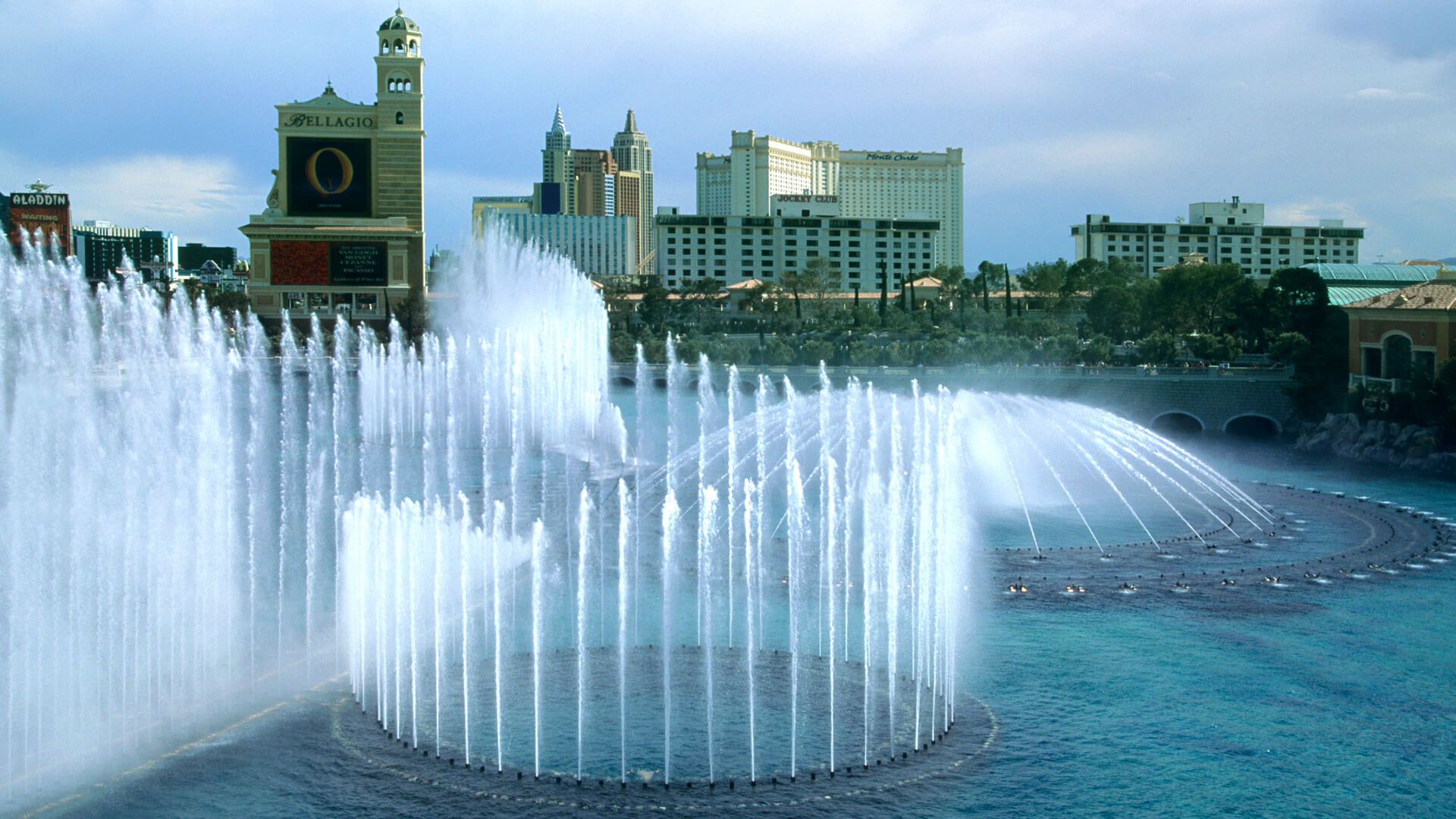 The Fountains of Bellagio, photograph 5 of 17