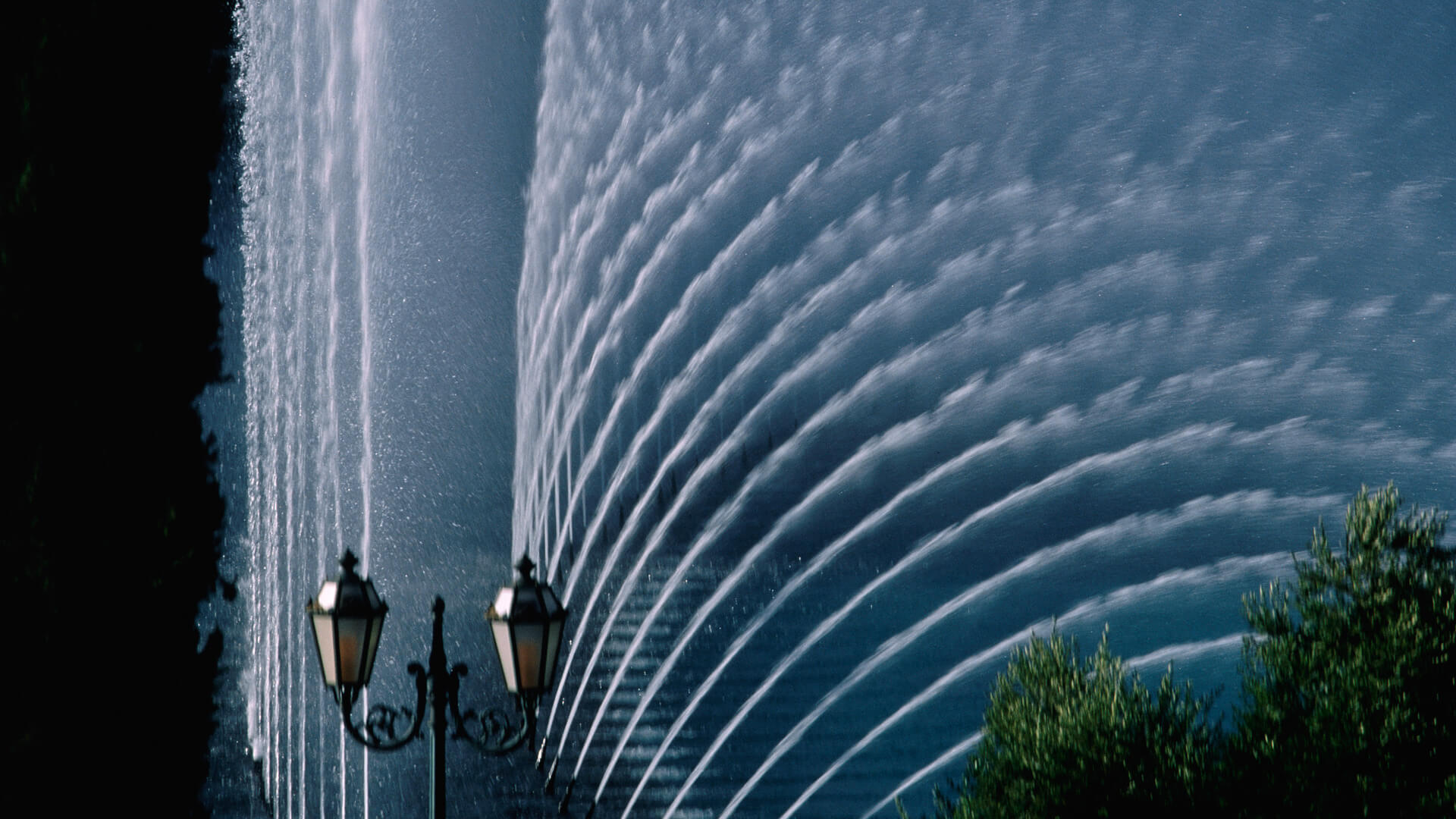 The Fountains of Bellagio, photograph 10 of 17
