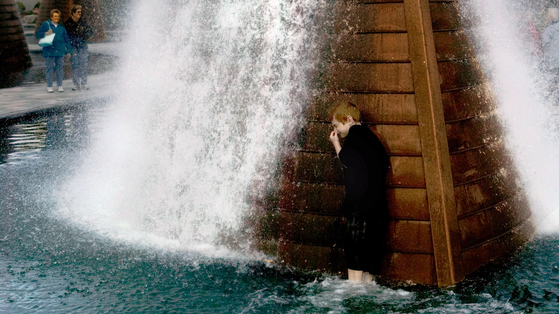 Harborside Fountain Park, photograph 2 of 9
