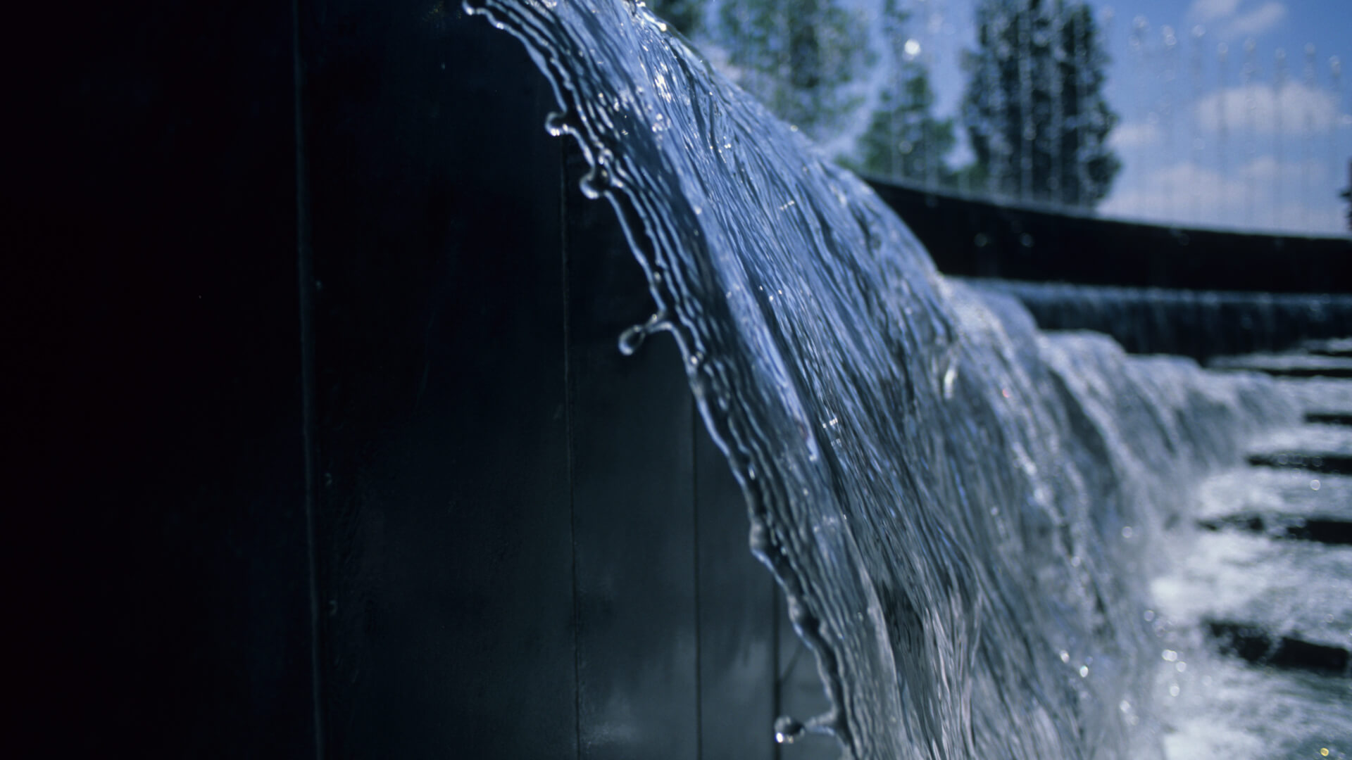 California Plaza Watercourt, photograph 6 of 14