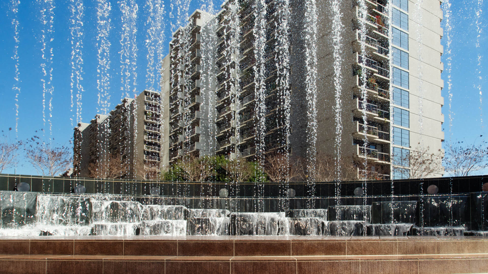 California Plaza Watercourt, photograph 10 of 14