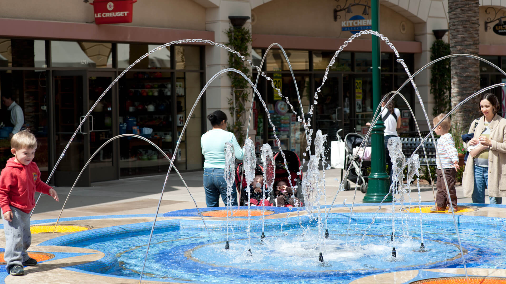 Carlsbad Premium Outlet, photograph 14 of 15
