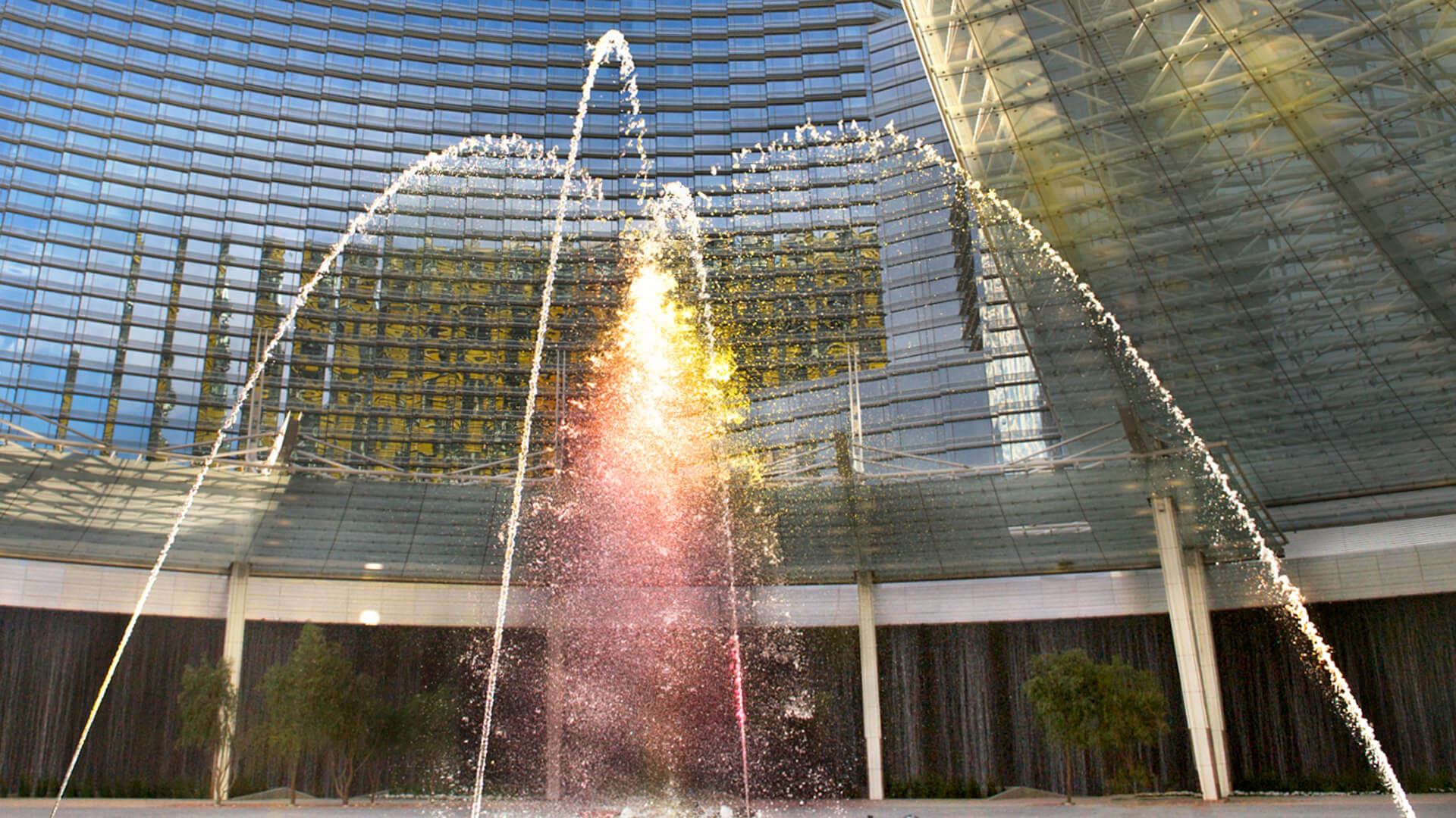 CityCenter Lumia, photograph 3 of 17