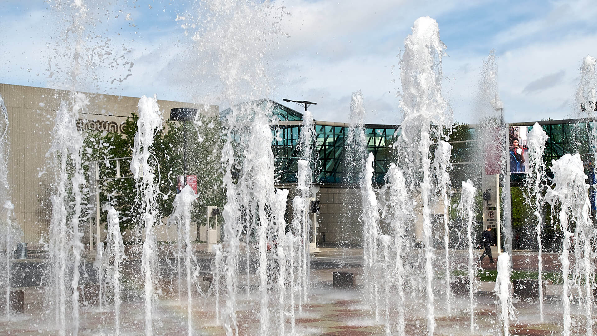 Crown Center Square, photograph 3 of 8
