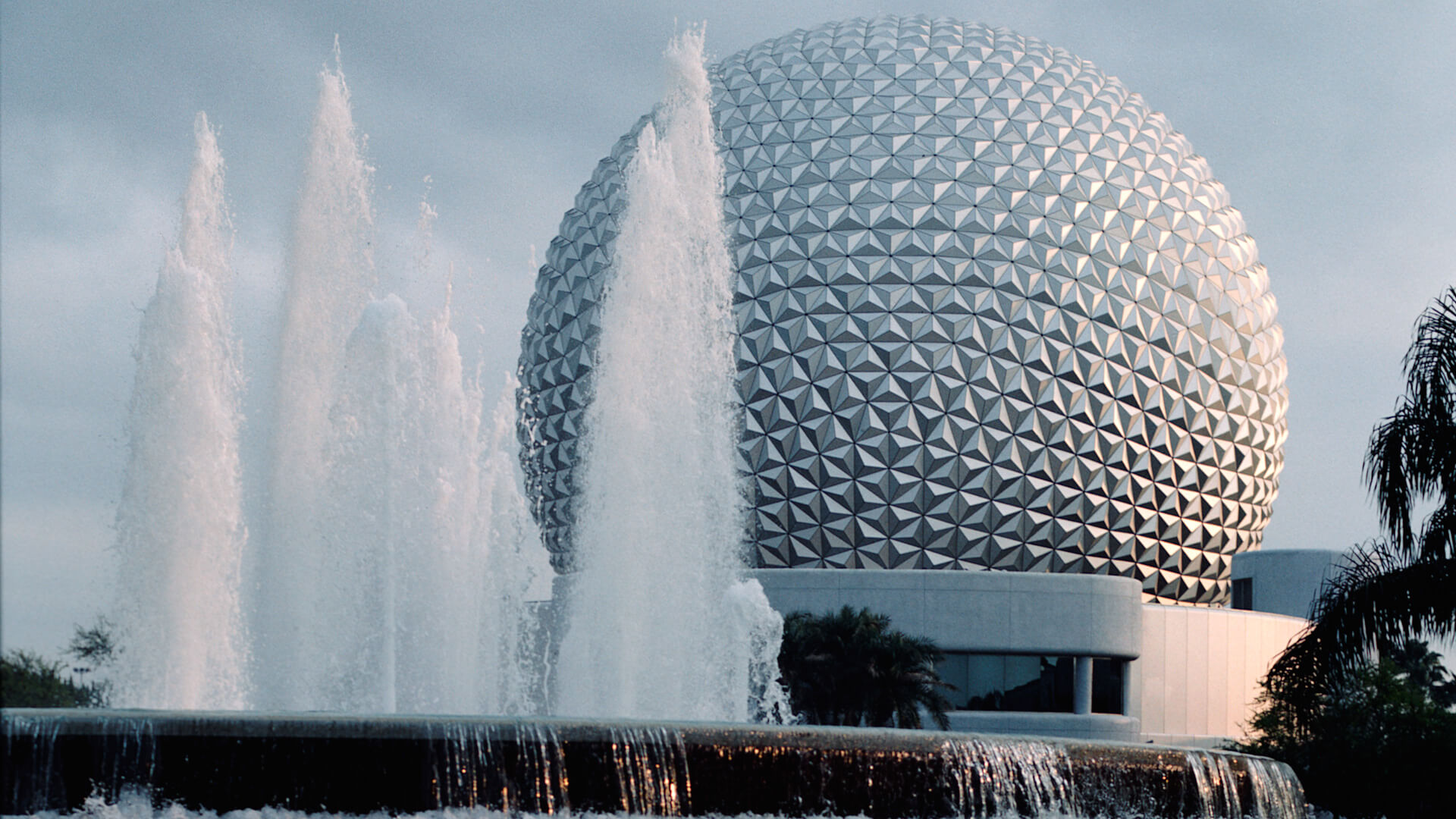 Epcot Center Fountain of Nations, photograph 2 of 5