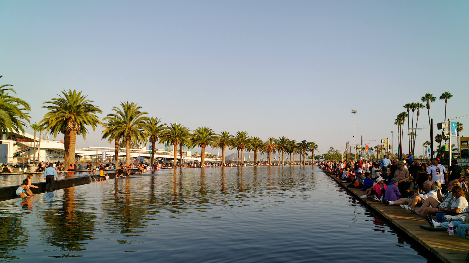 Fanfare at San Pedro Gateway, photograph 11 of 14