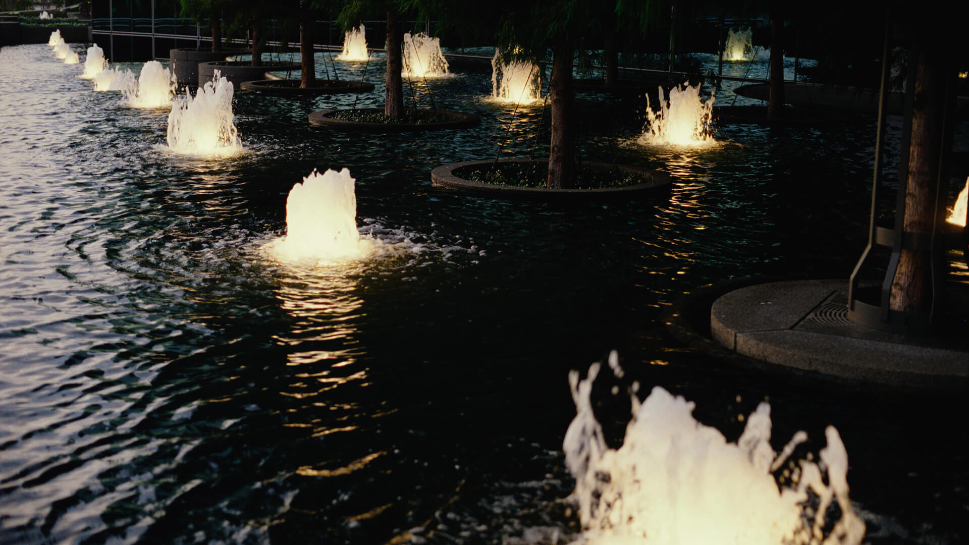 Fountain Place, photograph 13 of 15