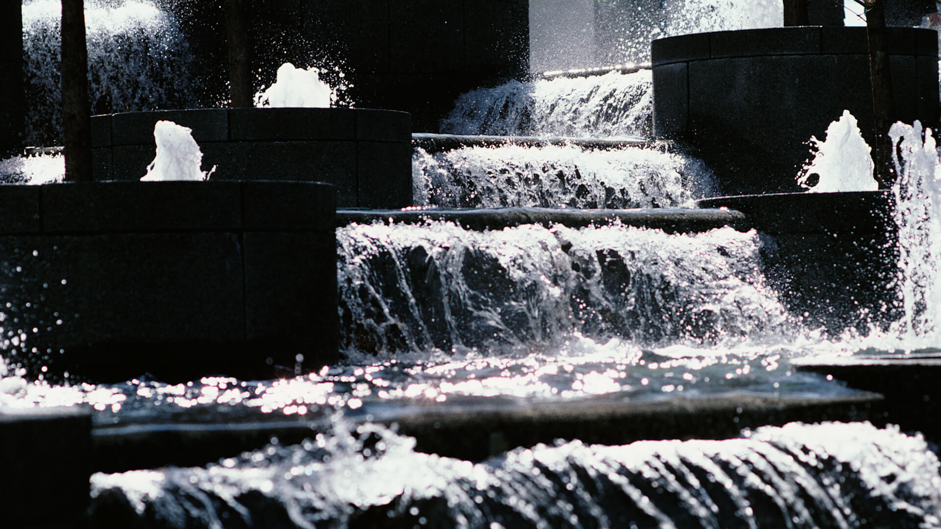Fountain Place, photograph 4 of 15