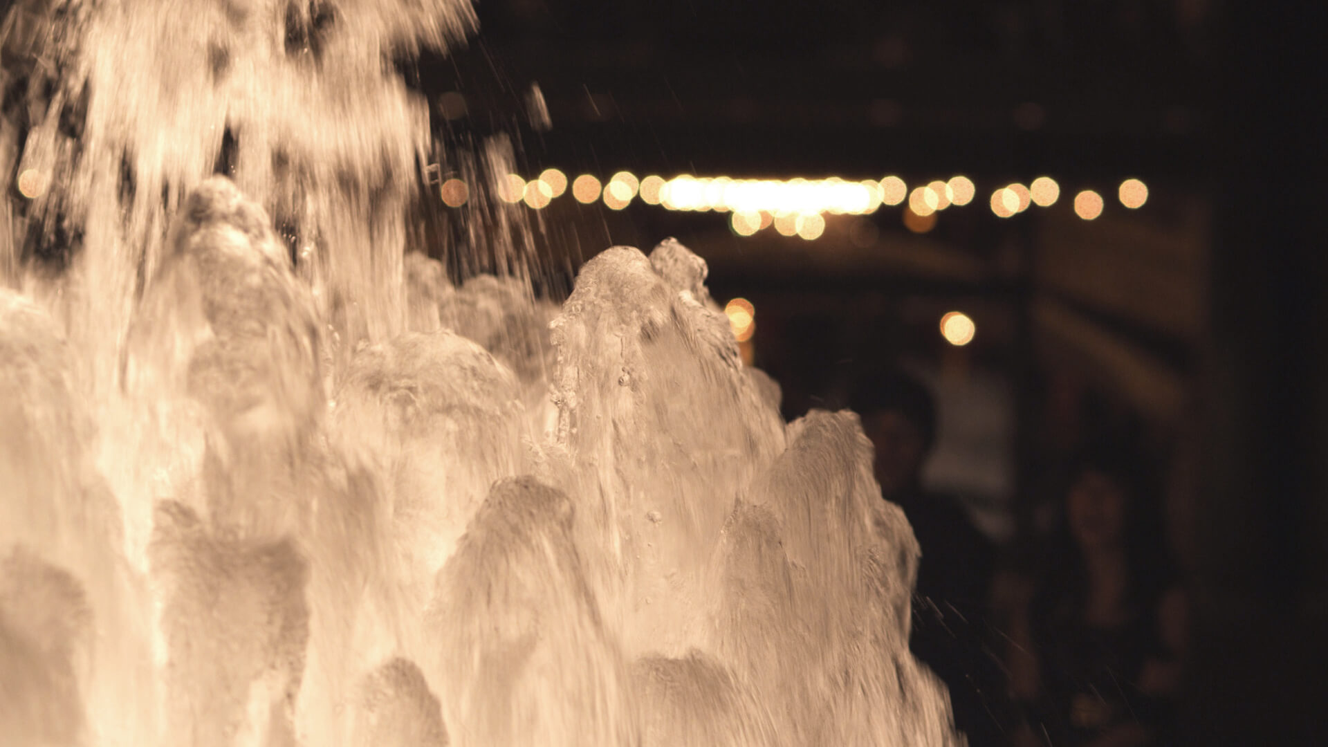 Revson Fountain at Lincoln Center, photograph 6 of 9