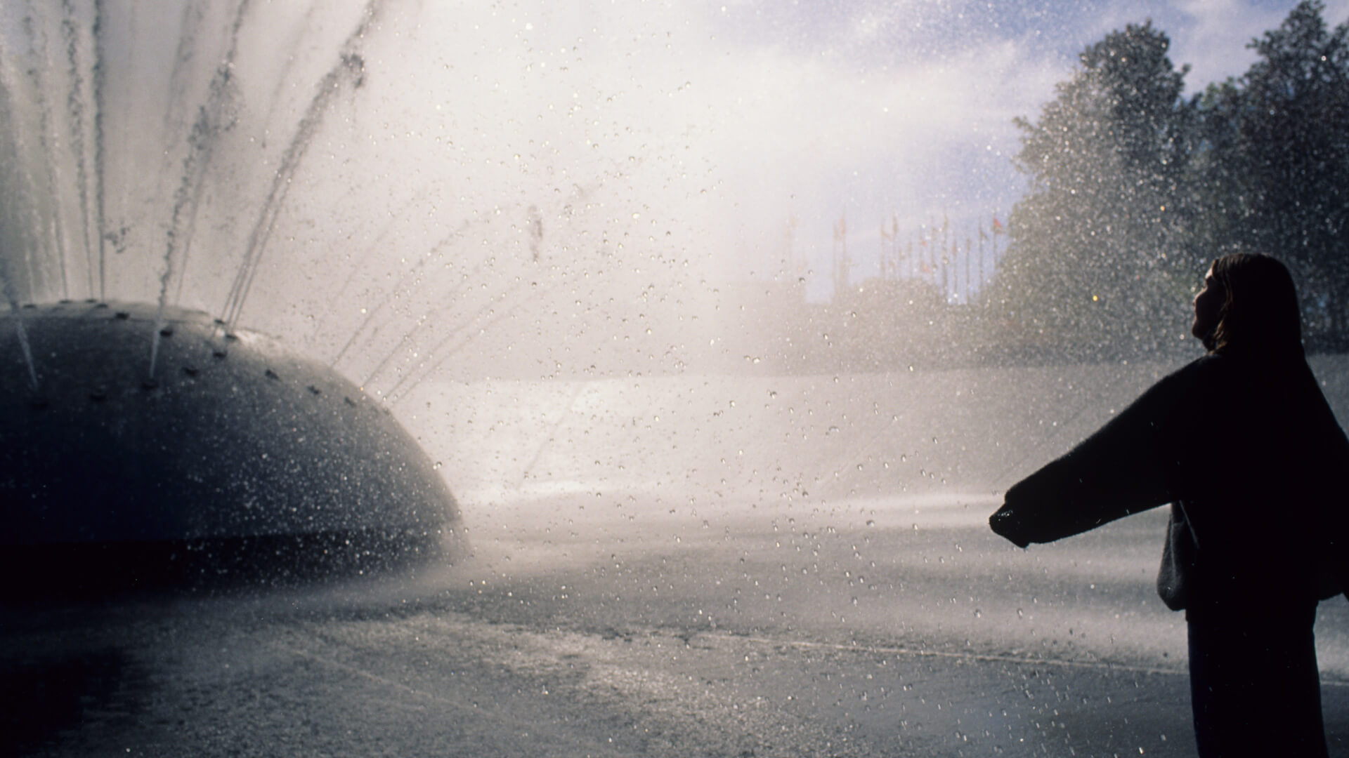 Seattle Center International Fountain, photograph 2 of 9